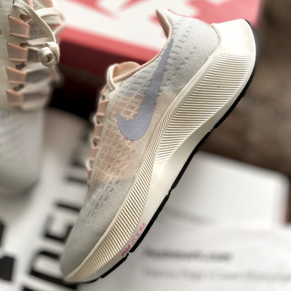 Nike Air Zoom Pegasus 37 - Picture 10 of 14